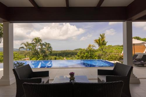 Swimming pool, Vichuda Hills by RESAVA in Layan
