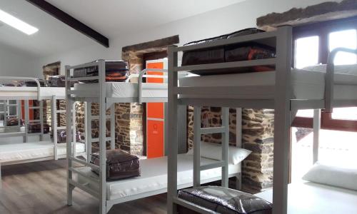 1 bunk bed