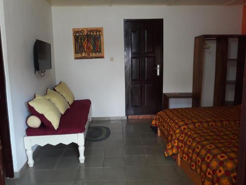Hotel Robinson Plage Hotel Robinson Plage is a popular choice amongst travelers in Lome, whether exploring or just passing through. The property features a wide range of facilities to make your stay a pleasant experience.