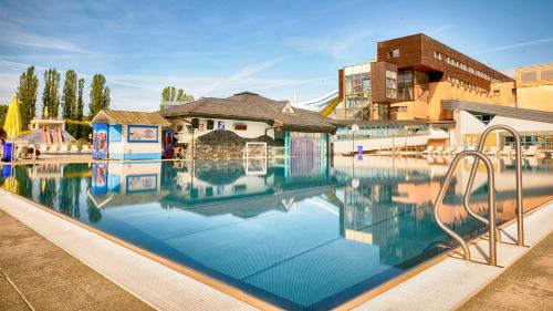 Hotel AquaCity Seasons - image 3