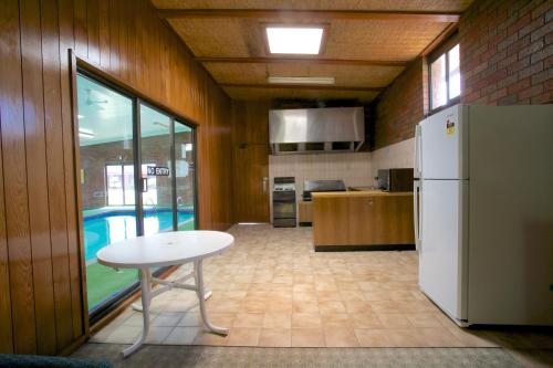 Programlehetőségek, Golden Grain Motor Inn in Horsham