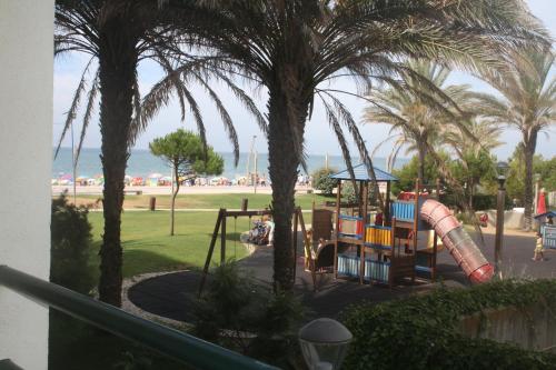 StayHub Ocean Horizon Sea View & Pool - image 3