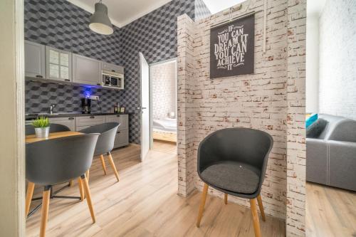 Susan Apartment near Blaha Lujza Square, Budapešť (fotografie 9)