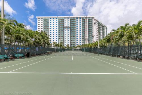 Ocean Reserve Sunny Isles in Miami Beach, USA