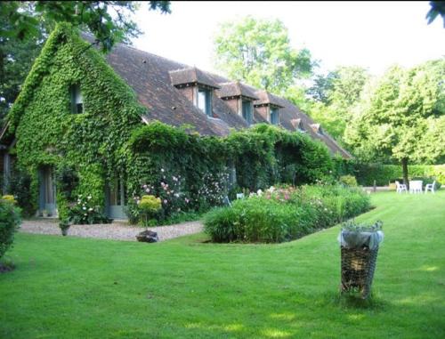 Logis de la Paqueraie chambre d'hôte Truyes