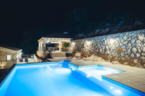 Luxury Villa Borak