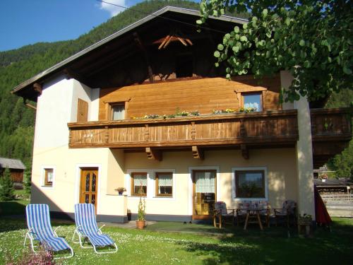 Haus am Brunnen - Accommodation - Umhausen