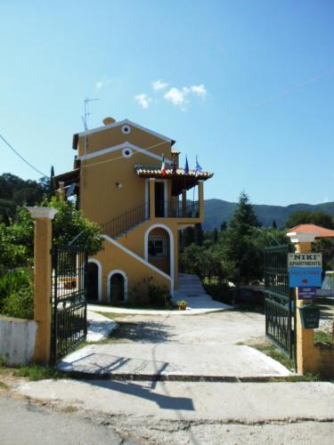  Niki Apartments in Ýpsos
