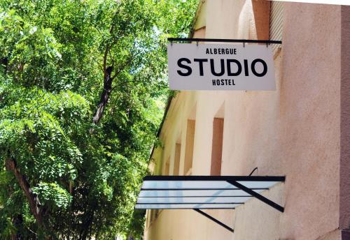 Residencia Albergue Studio - image 9