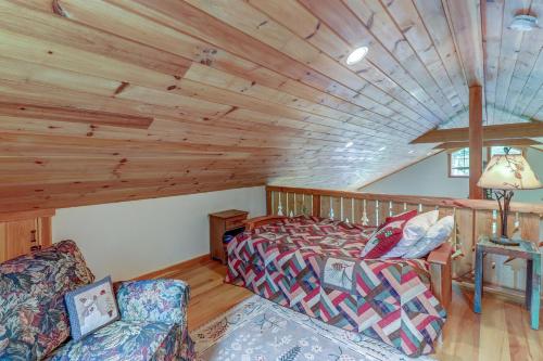 Hawk Pond Lodge - image 4