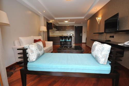 Longonot Place Serviced Apartment-Nairobi, City Centre CBD