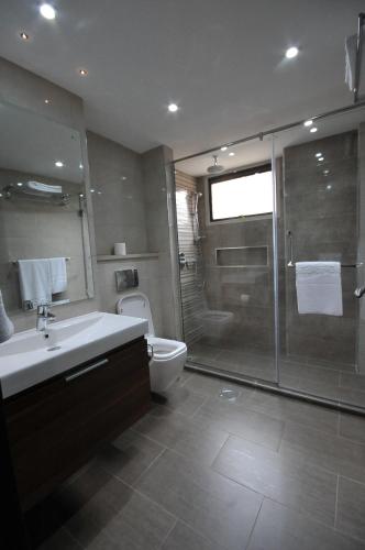 Longonot Place Serviced Apartment-Nairobi, City Centre CBD