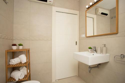 Apartment image 7