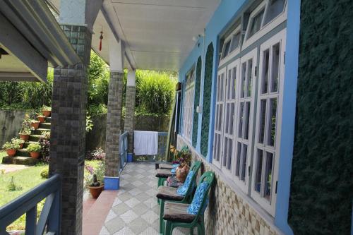 Balcony/terrace, Vamoose Orchid Villa Homestay in Kaluk