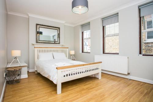 Lovely 1 Bedroom Studio In Belsize Park, , London