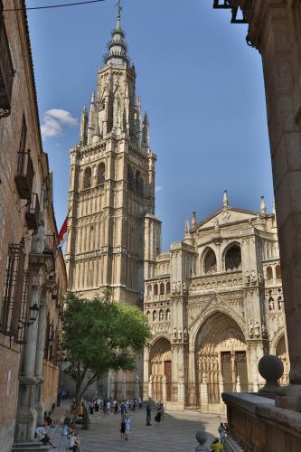 La Casa del Lirón by Toledo AP