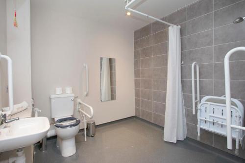 Drimsynie Estate Hotel - image 5