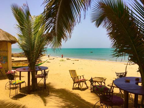 strand, Maison Couleur Passion in Nianing