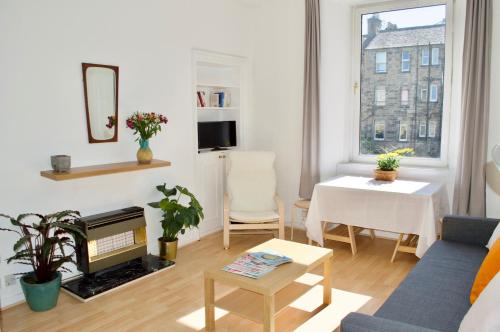 Bright 1 Bedroom Flat Near Leith, , Edinburgh and the Lothians