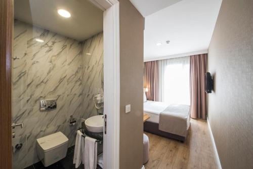 Aston Hotel Taksim - image 13