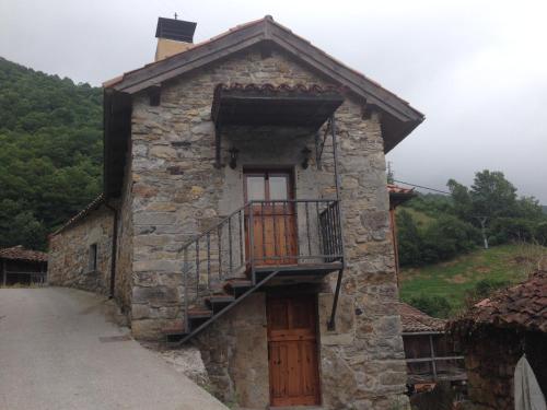  El pereo, Pension in Belmonte de Miranda bei Leiguarda