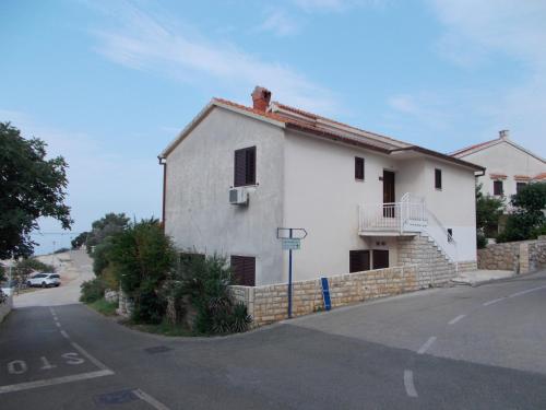  Apartment Dora 2 Jakišnica in Jakišnica