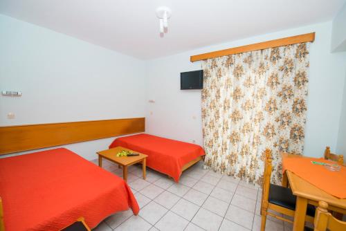Erato Studios & Apartments - image 4
