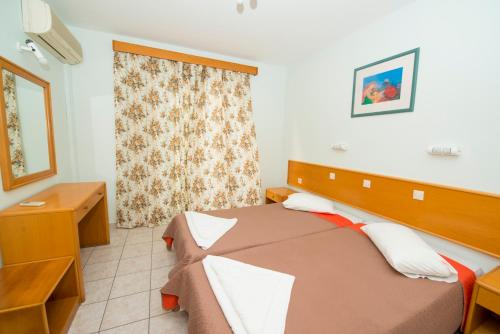 Erato Studios & Apartments - image 8