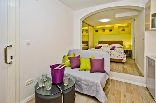 Apartment Petric, old town Hvar 2