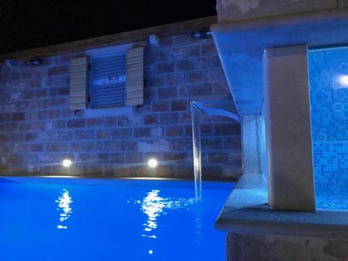 Luxury house David with heated pool, jacuzzi and sauna