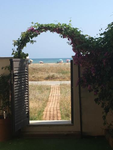 Beach flat with garden, Castelldefels (photo 9)