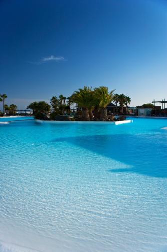 Úszómedence, Beatriz Costa & Spa in Costa Teguise