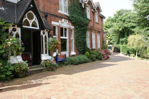 Hillscourt - image 9