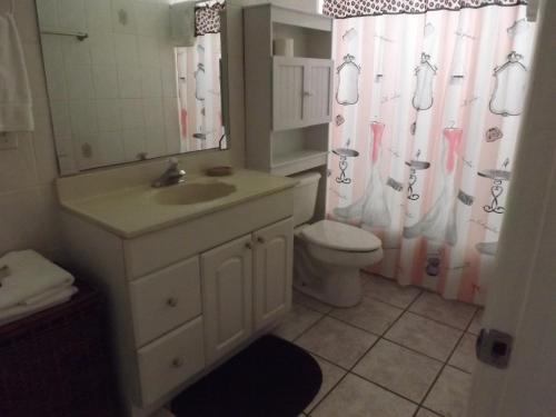 Eamon James Apartments & Suites