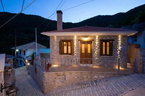 Exterior view, Villa Eglouvi in Svoronata