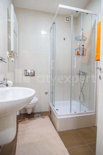 Studio Apartment with Terrace and Garden View image 7