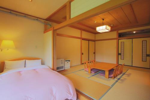 Junior Suite with Mountain View