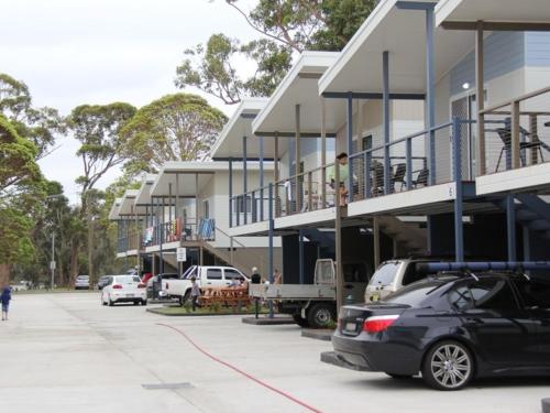 Jervis Bay Holiday Cabins in Sussex Inlet, Sussex inlet