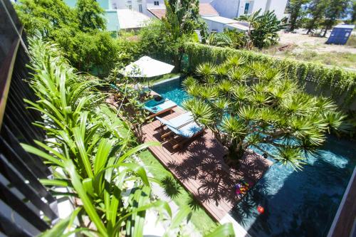 Deluxe Double Room with Balcony image 5