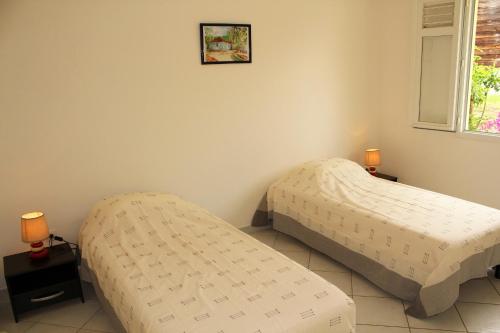 Villa with swimming pool close to the beach MQSL11