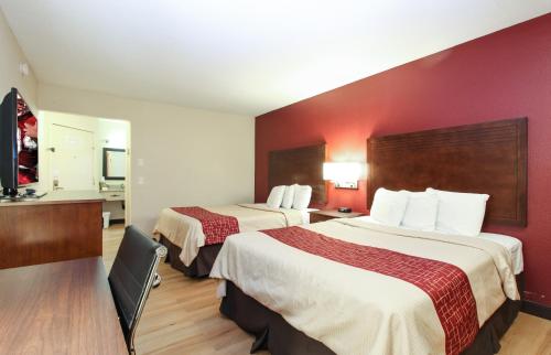 Evergreen Inn & Suites Portland Airport - Adults Only in Portland (OR)