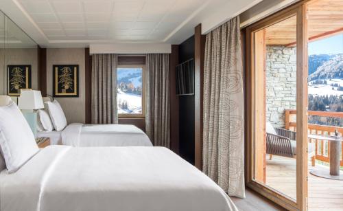 Deluxe Room with Two Twin Beds