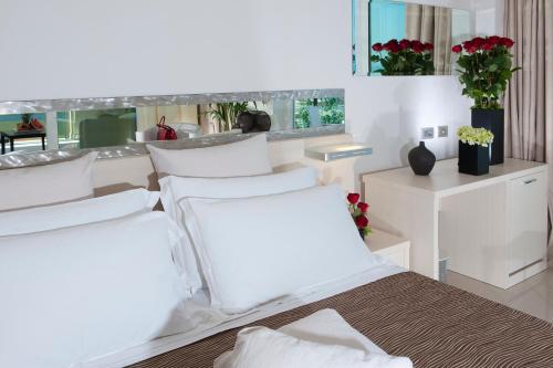 15282703 Mercure Hotel Rimini Artis