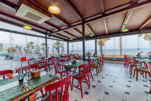 餐廳, 雷格拉海灘酒店 (Hotel Playa de Regla) in 奇皮奧納市中心