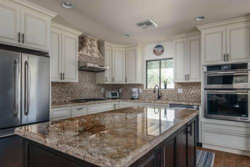3BR Home | Private Pool | Garage by WanderJaunt - image 9