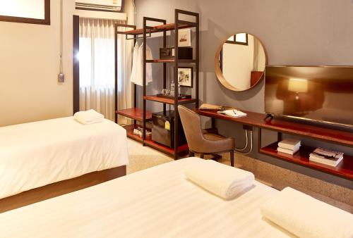 Triple Room image 2