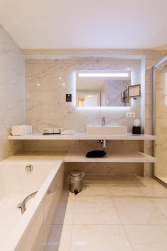 C-Hotels Andromeda - image 14