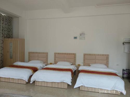 Huangguoshu Little Time Guesthouse