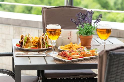 Grami Hotel Sofia - image 12