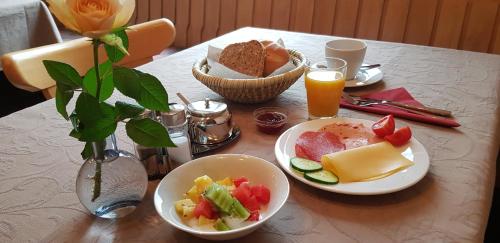 Schonblick Hotel Garni Ferienwohnungen in Lindenberg im Allgau